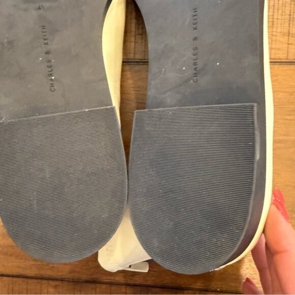 Charles & Keith Zip-Up Ankle Boots Chalk - Picture 11 of 12